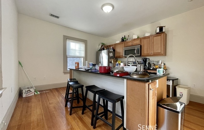 49 ENGLEWOOD AVE