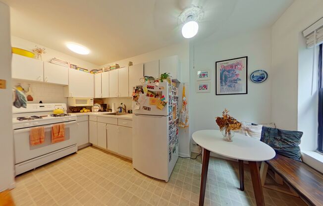 601 W. Deming Pl