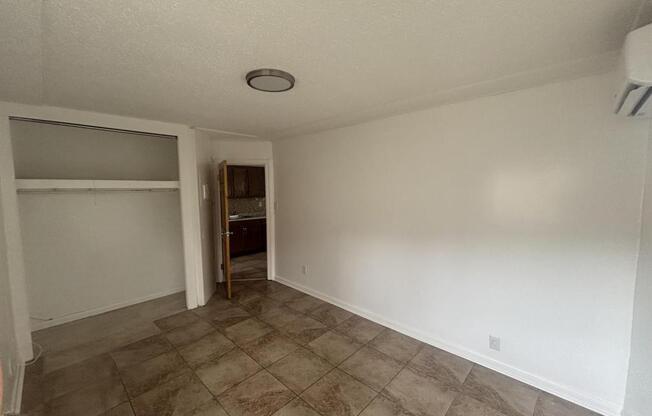 1352 ALPHA ST