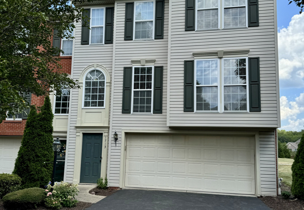 1713 MICHAEL DR