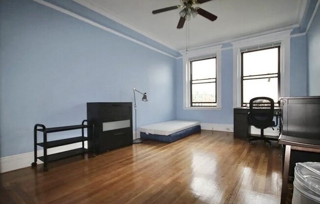 2 beds, 1 bath, 628 sqft, $3,600, Unit 72