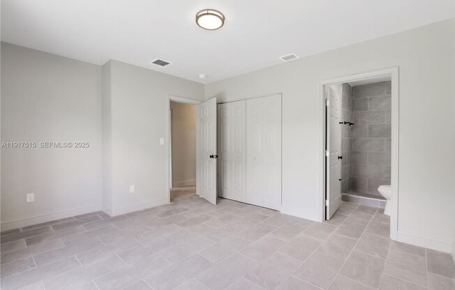 981 NW 4TH AVE POMPANO BEACH, FL 33060