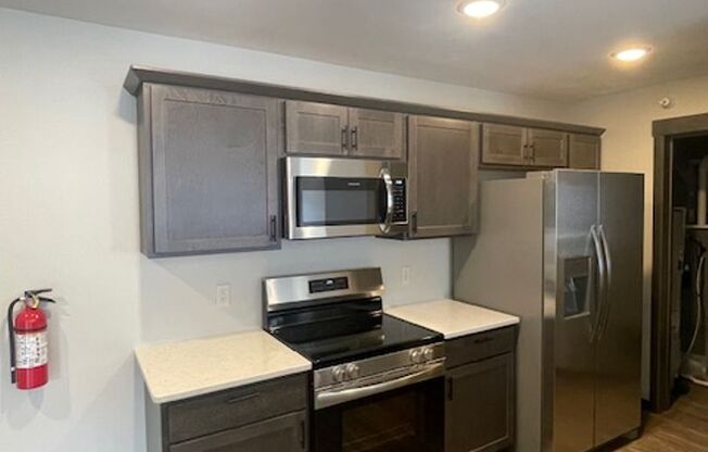 2 beds, 2 baths, 1,154 sqft, $1,395, Unit 743 APT 207 (Upper)