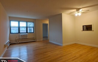 660 W Wrightwood Ave