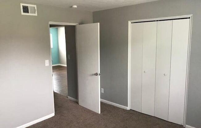 2 beds, 1 bath, 750 sqft, $1,195, Unit B05 1038 18