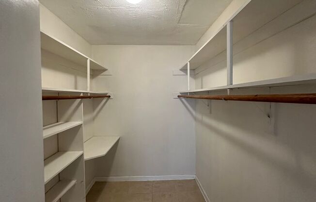 1B1B FOR RENT NOW ONLY $1595