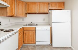 Modern Kitchen With Custom Cabinet at River Point Apartments, Tucson, AZ, 85712