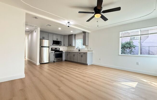 2BD/1BA - Fully Renovated Duplex Unit Near Japantown, In-Unit Laundry + AC