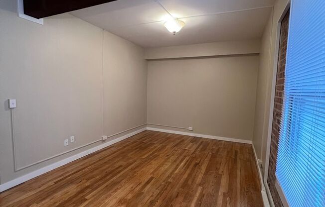 2021 4 AVE