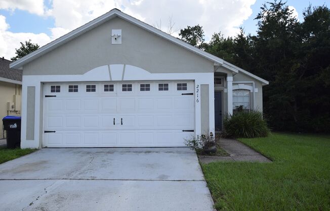 This charming 3 Bedroom, 2 Bath Single Family Home For Rent at 2216 Phonecia Ct. Orlando, FL 32837