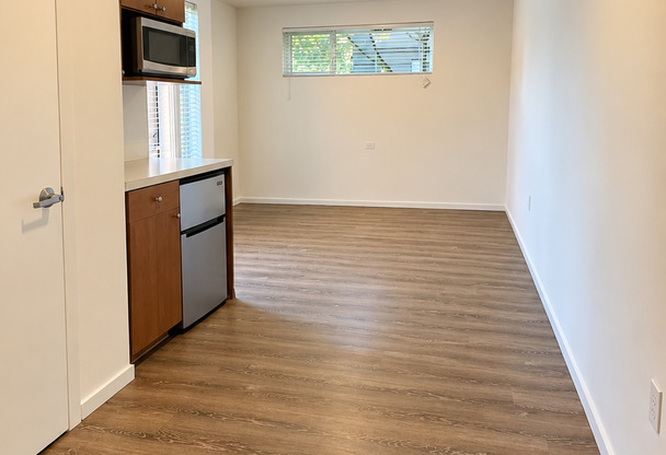Studio, 1 bath, 190 sqft, $1,495, Unit 3210