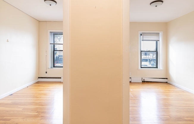 2 beds, 1 bath, 750 sqft, $2,900, Unit 36