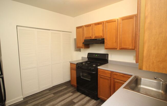 2 beds, 1 bath, 20 sqft, $1,395, Unit 5