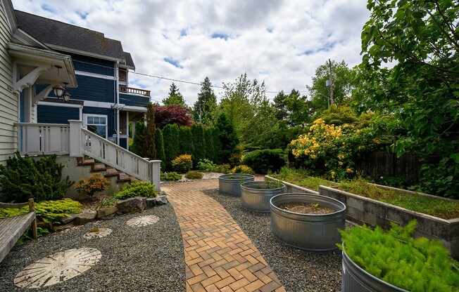 Beautiful Craftsman Home in Desired Neighborhood (Sunset)