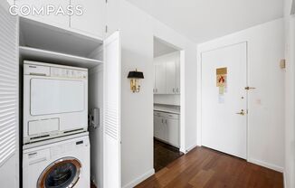 2 beds, 2 baths, 1,053 sqft, $9,000, Unit 22B
