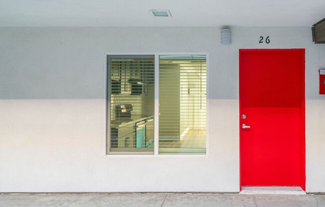 Studio, 1 bath, 338 sqft, $1,595, Unit 26