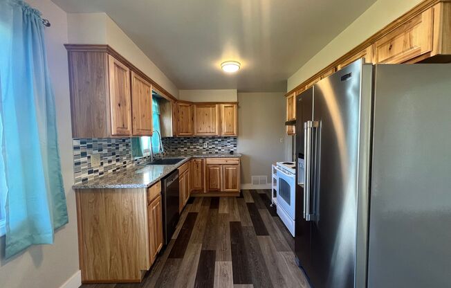 3 beds, 1 bath, $1,950