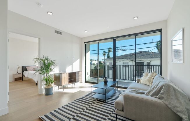 Make this Premier Community in Hollywood your new home! | Edenhaus Lexington