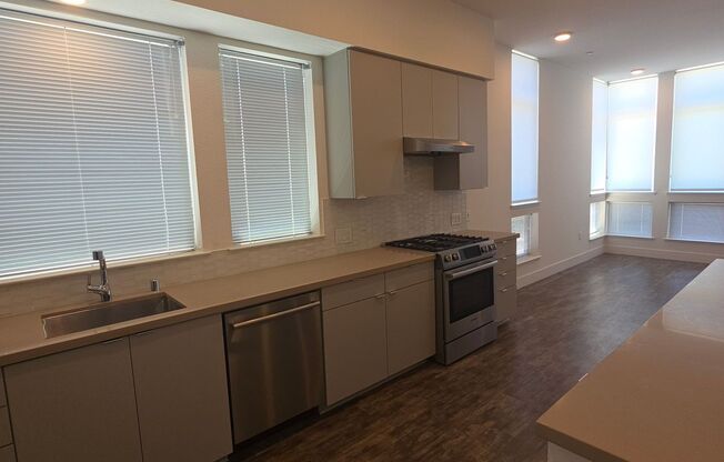 Luxury New Build with 2 En-Suites | Quartz Kitchen | Prime Fremont Location