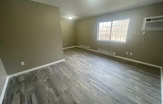 1 bed, 1 bath, 600 sqft, $774, Unit 716