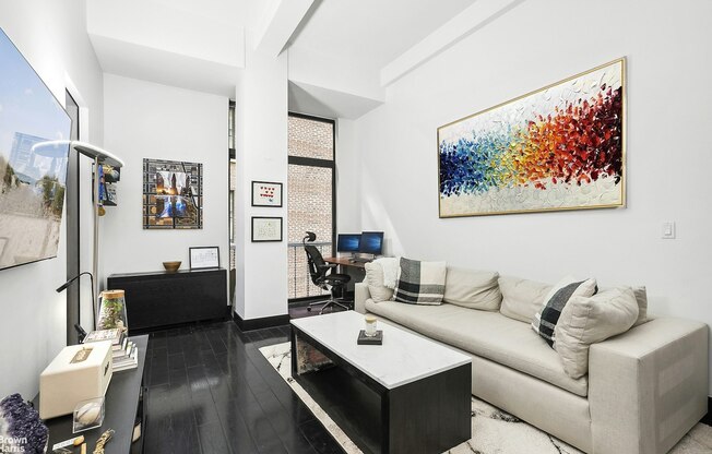 254 Park Ave S