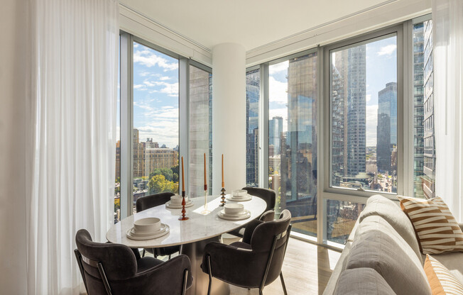 2 beds, 1 bath, $6,380, Unit 17J