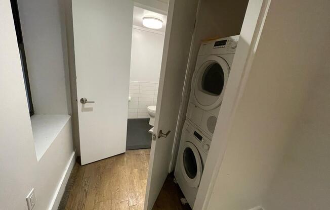 222 E 27 ST