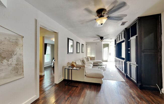 Modern Luxury home in a popular pocket of West Dallas!!