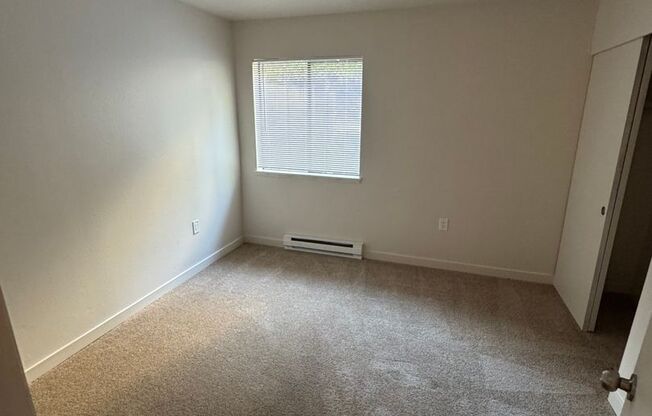 2 beds, 2 baths, 898 sqft, $1,746, Unit 1104