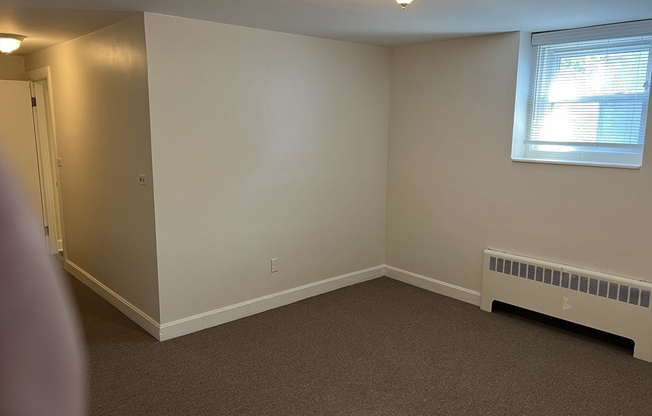 1 bed, 1 bath, 700 sqft, $2,000, Unit 1