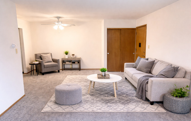 2 beds, 1 bath, 875 sqft, $1,254, Unit 873 - 12