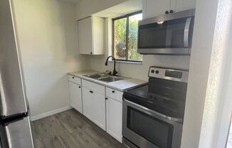 Remodelled 2 Bed 1 Bath Home Pet Friendly only $600 security deposit  with washer dryer hook ups in unit