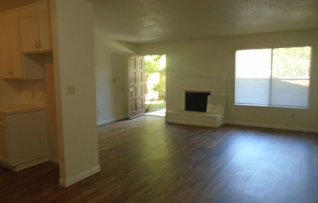 2 beds, 1 bath, $1,395, Unit Unit B