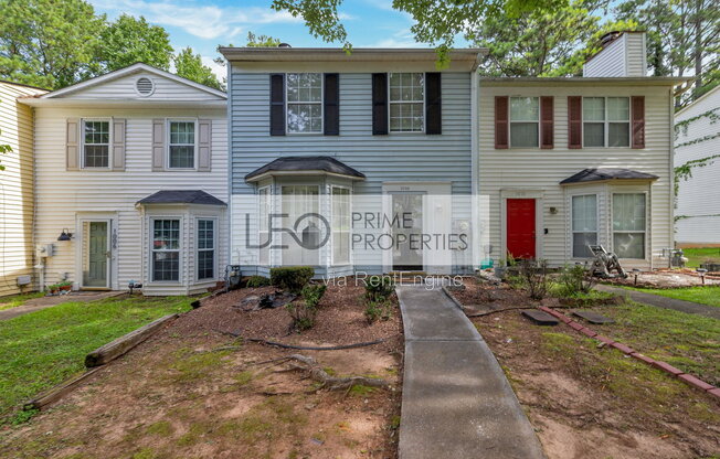 1008 HUNTINGTON TRCE SE