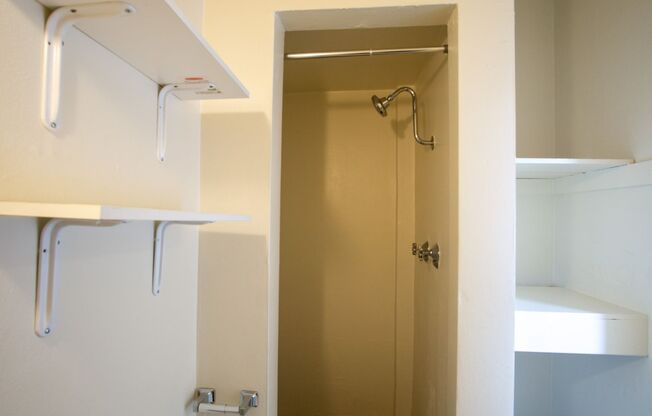 Studio, 1 bath, $995, Unit 312