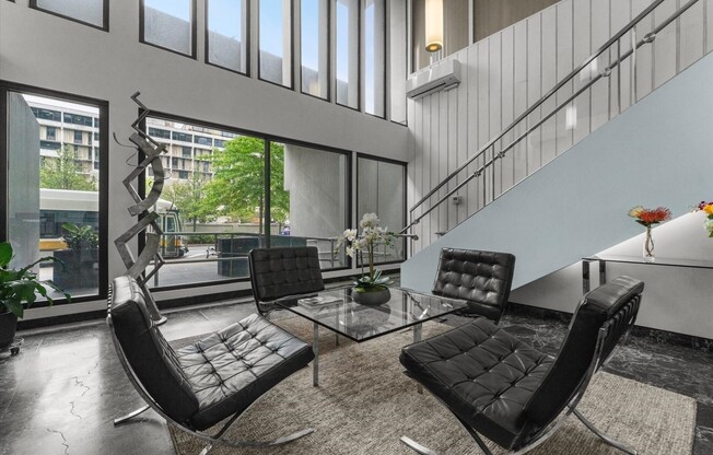 1 bed, 1 bath, 850 sqft, $3,500, Unit 703