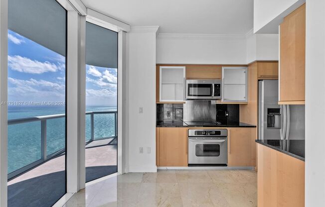 3 beds, 2.5 baths, 1,761 sqft, $11,500, Unit 6365 Collins Ave # 42-01 (A11701827)