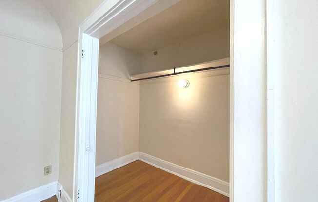 Studio, 1 bath, $775, Unit 203