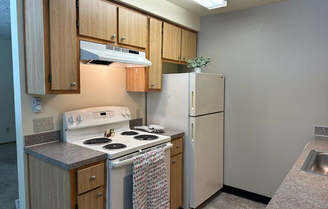 2 beds, 1 bath, 900 sqft, $1,379, Unit 85F