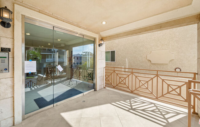2306 Fox Hills Dr Apt 302