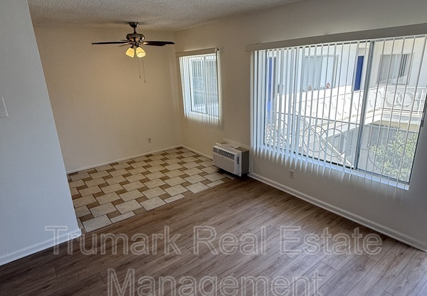110 N CEDAR