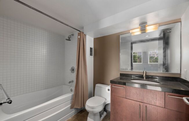 2 beds, 2 baths, 1,350 sqft, $2,850, Unit 230