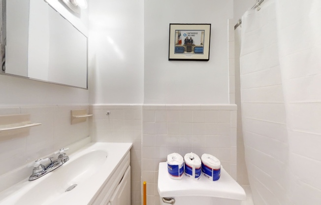 Studio, 1 bath, 350 sqft, $2,580, Unit 3FR