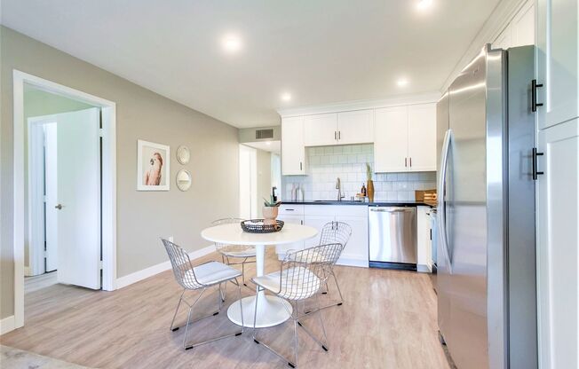 3 beds, 2.5 baths, 1,222 sqft, $3,295, Unit 34