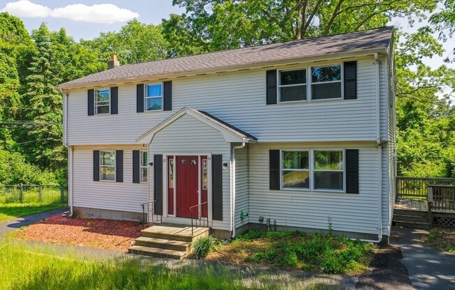 24 BOWS LN