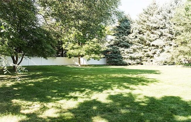 BEAUTIFUL 5 BED 3 BATH HOME FOR RENT