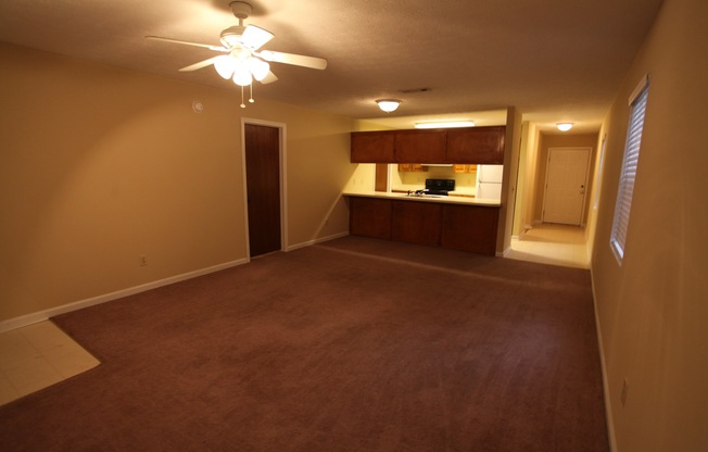 3 beds, 2 baths, $1,250, Unit # 9 B