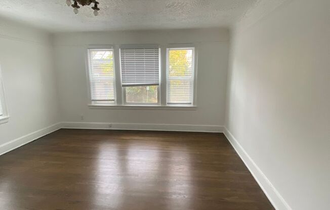 1 bed, 1 bath, 577 sqft, $1,350, Unit 201