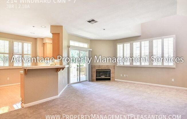 214 WINDWARD CMN