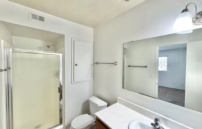 2 beds, 2 baths, 850 sqft, $2,275, Unit 2265-26